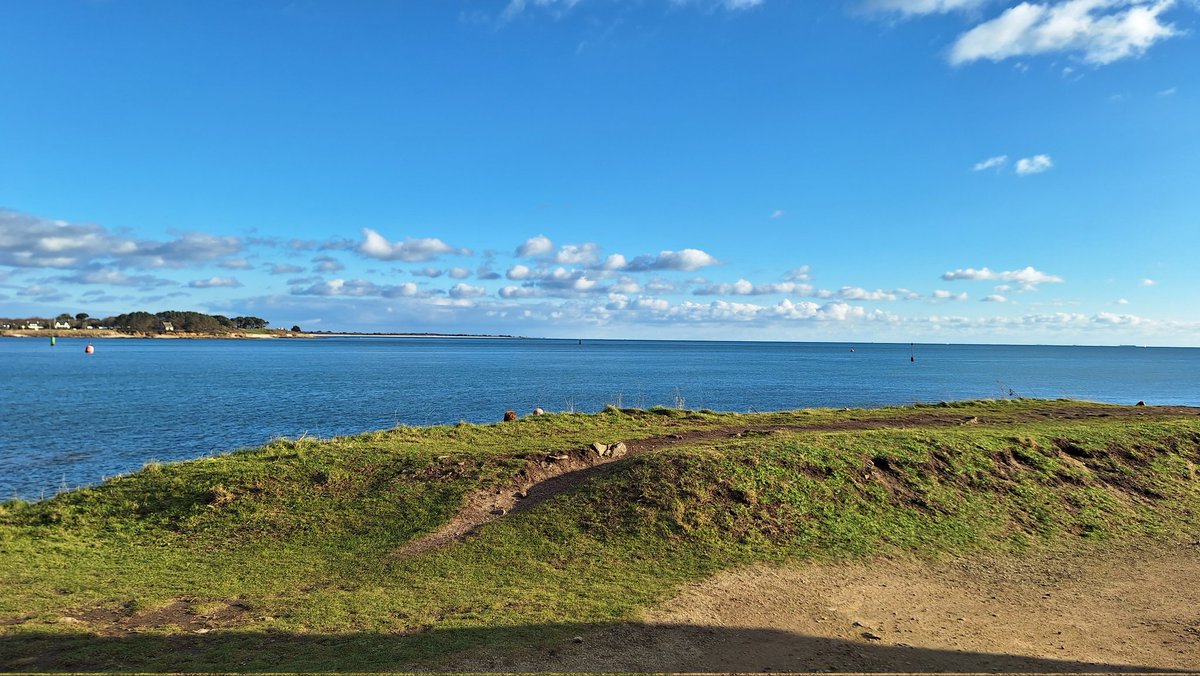 jerome_jarny's tweet photo. Le dimanche en #Finistère... loin du canapé et de Michel Drucker 😜
#OnProfite #OnÉlimine #BZH https://t.co/9KcPPfyEwf