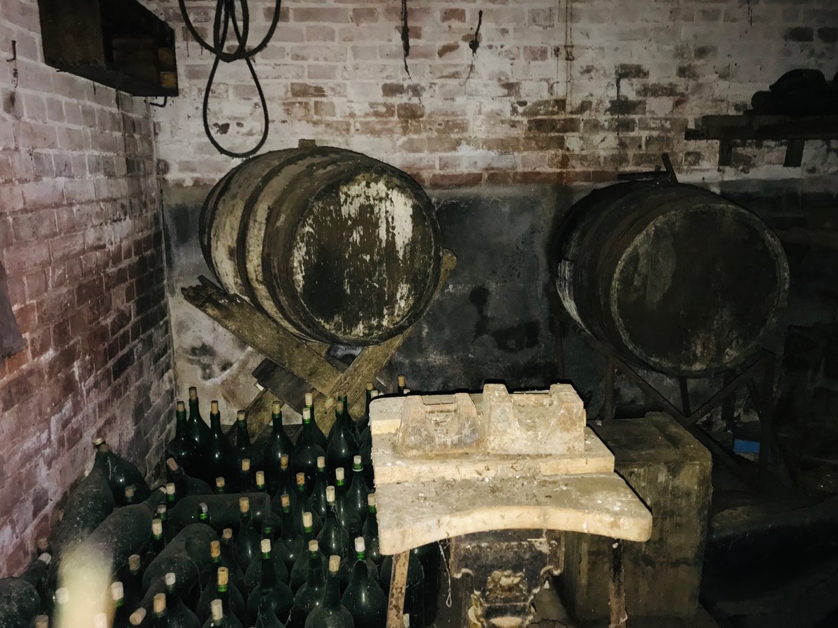 JulietBlaxland's tweet photo. Old Rec museum of social history: the barnโฆ ๐๐๐๐พ๐ป #OldRec #Suffolk #cidermaking #haymaking https://t.co/Iq6wFMUMp6