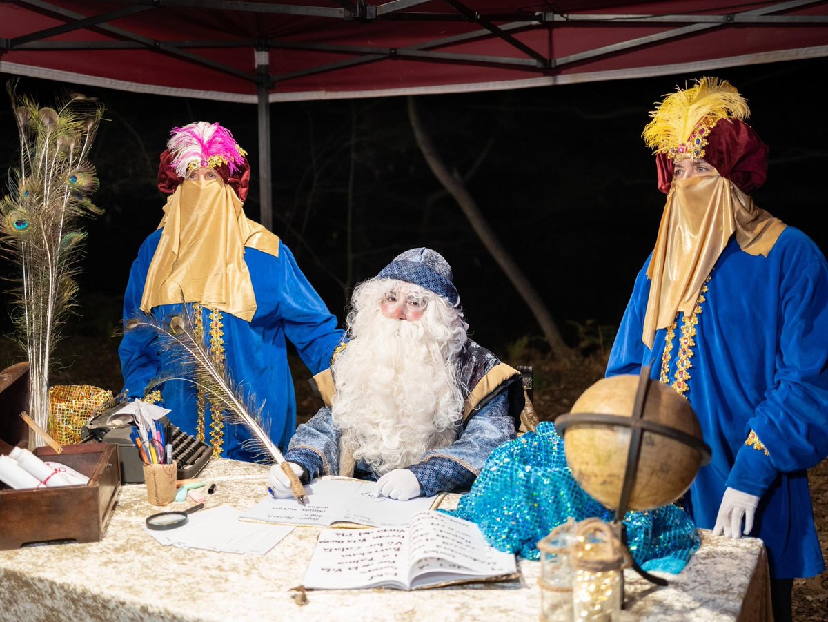 gamatzem_media's tweet photo. 📸 Servei de fotografia per l’Ajuntament de Tossa durant l’arribada dels Reis d’Orient a Tossa de Mar. 

📲 Entra a https://t.co/GPNxshJyV9 i descobreix tots els nostres serveis o contacta amb nosaltres per privat! https://t.co/kkZEUP2Xn3