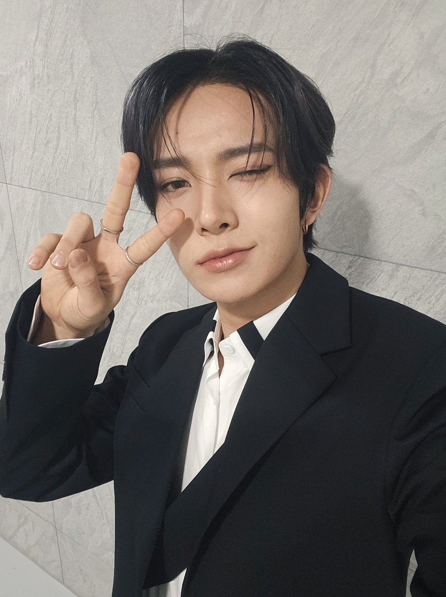 heeseung archive tweet media