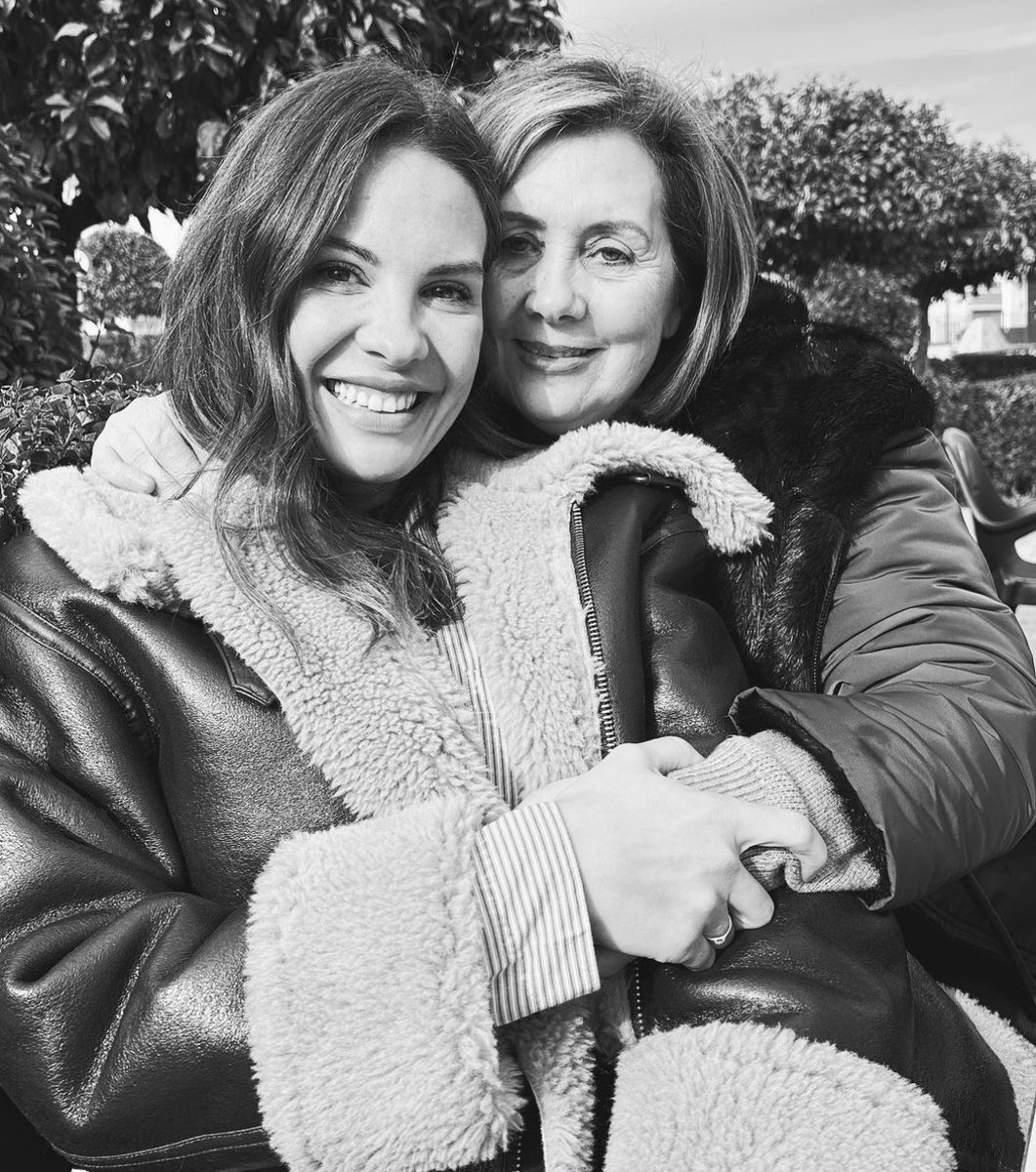 crisisusi's tweet image. No pueden ser mas felices!!! #jessingo7E