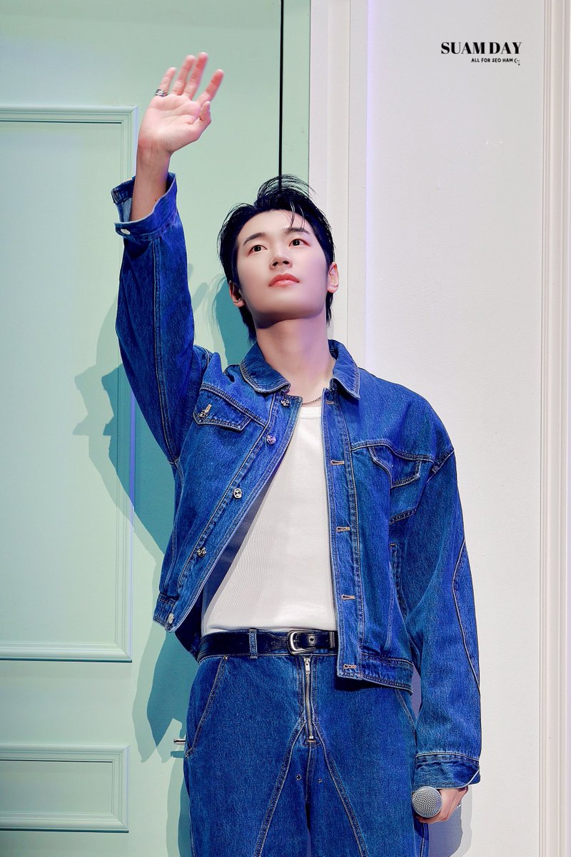 suam_day's tweet photo. 2024 PARK SEO HAM FANMEETING 
〈 POSTBOXHAM : 서로, 함께〉 
📸 [#서함]
24.01.06

안녕 서함아 돌아온 걸 환영해 자주 많이 오래 봐 우리 💕

#박서함 
#PARKSEOHAM https://t.co/yyUWnTNRCC