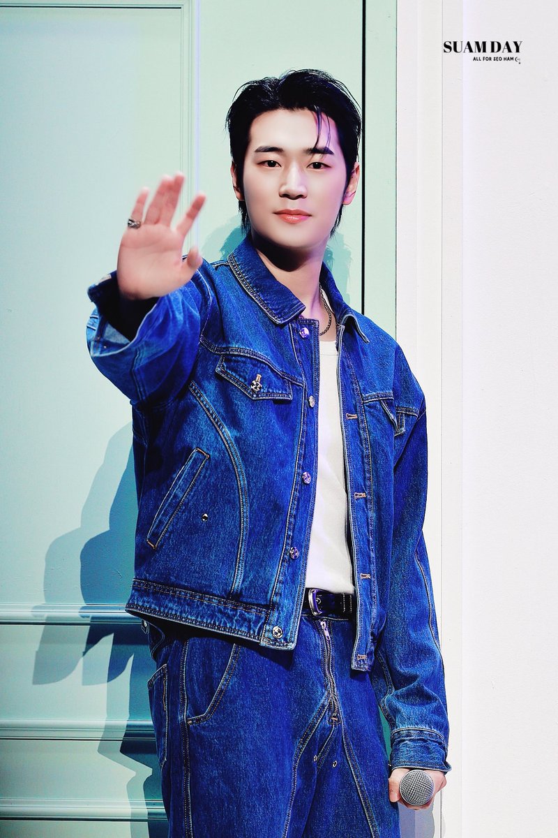 suam_day's tweet photo. 2024 PARK SEO HAM FANMEETING 
〈 POSTBOXHAM : 서로, 함께〉 
📸 [#서함]
24.01.06

안녕 서함아 돌아온 걸 환영해 자주 많이 오래 봐 우리 💕

#박서함 
#PARKSEOHAM https://t.co/yyUWnTNRCC