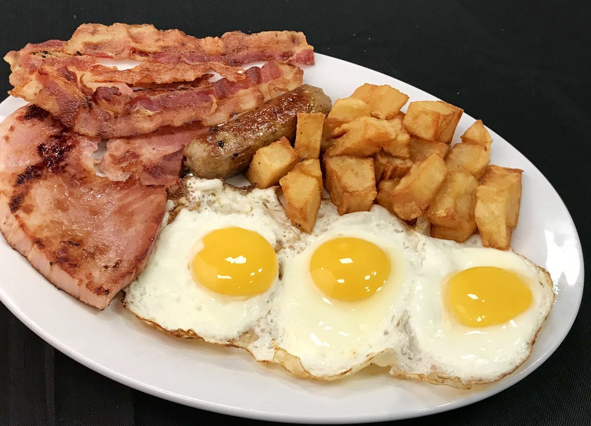capitolburg's tweet photo. Capitol Pancake House 

@Rostovs_Rocks @CapitolPancake @DeanCanavos @VisitVaBch @VisitWmbg @ccanavos  @VisitVirginia    @WilliamsburgGov @colonialwmsburg @WmsbgNews  @DougPons @VirginiaBeerCo https://t.co/5O9MF9B2Ns