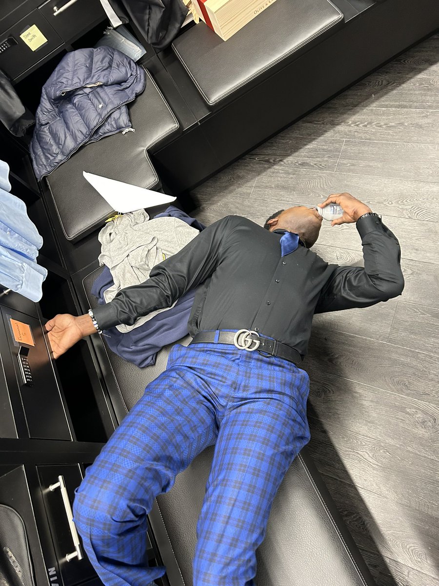 Andy Gregg tweet media