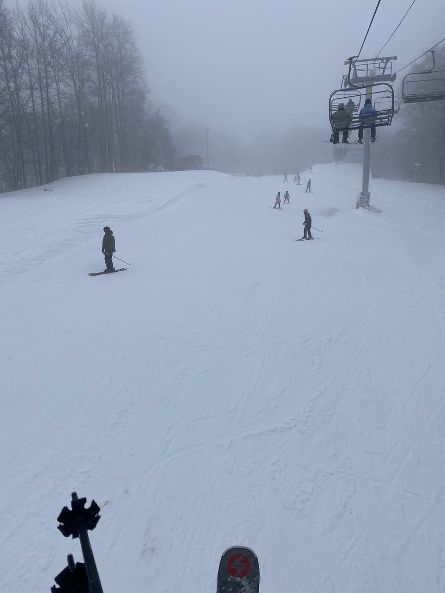 EAturfgrass's tweet photo. Sunday powder day! https://t.co/7wMPzKMB4P