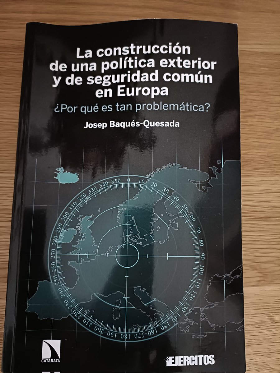 De obligada lectura <a href="/REjercitos/">Revista Ejércitos</a>