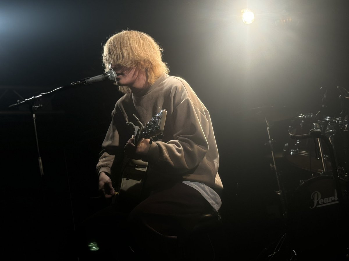 GATE_o_f's tweet photo. 🙇メンバー募集🙇

・ギター
・ベース
・ドラム

新時代にバンド人生かけていこ🔥
バンド人生なんて
運命よりも奇跡の方がデカくて
その一寸の光を辿るもの。

いつか@waterdrop_jp と
ばちばち対バンしたいな🤜

って事でお問い合わせは
@ShutaArima 
@waterdrop_jp 
までご連絡お待ちしてます🔥 https://t.co/ZyzgDMf2c0
