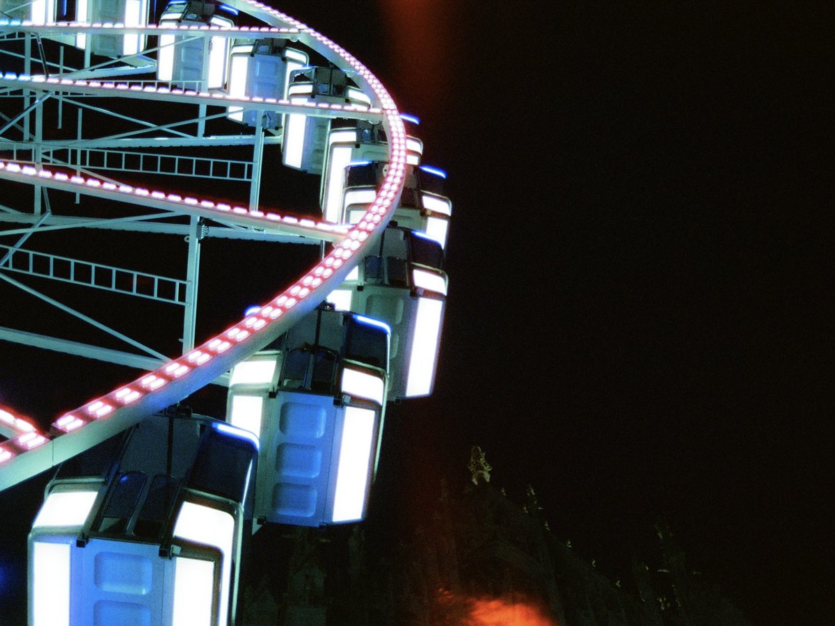sebsollazzo's tweet photo. La grande roue de Metz 🎞

#onfilm #filmphotography #argentique #cinestill https://t.co/vkwLRdKUNu