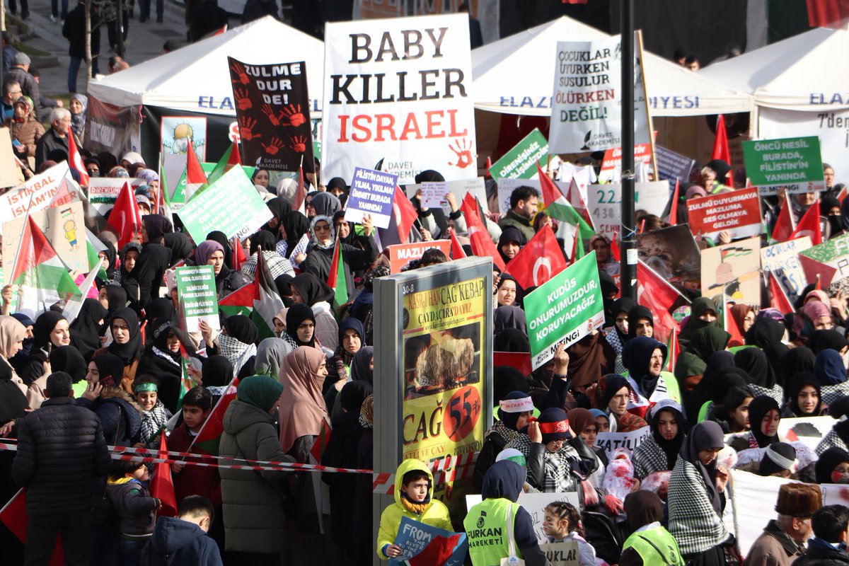 afvAKALIN1's tweet photo. HAMAS'A SELAM, DİRENİŞE DEVAM 🇵🇸   Filistiniçin TEKYÜREK  #StandUpForPalestine  https://t.co/qv51ZaEuZ3
