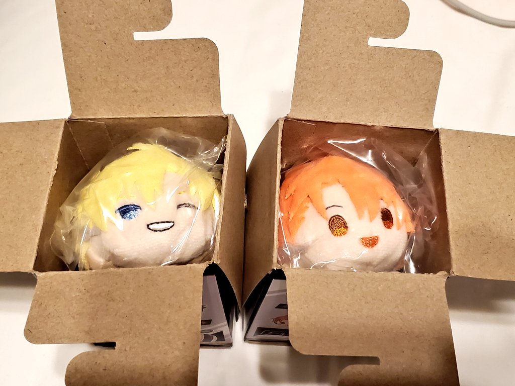 HaL_ghs's tweet photo. 【交換】アイナナ アイドリッシュセブン ブラホワ もちマス

譲：和泉三月 六弥ナギ
求：四葉環

※自宅では無いためIDカードなし

1/8G4Y会場手渡し、
その後は札幌手渡し・郵送対応になります。検索からでもお気軽にお声がけ下さい。 https://t.co/8hgPdLIu1l