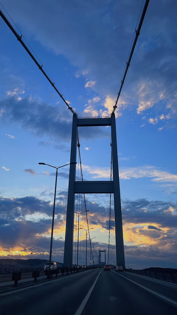 okbond07's tweet photo. İkisini de dene tarafını seç :) https://t.co/kLstgLyGBp