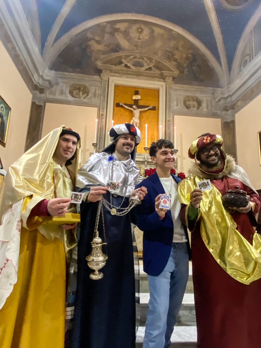 sanmacariolucca's tweet photo. 💫 Epifania 2024: l’arrivo dei Magi a San Macario dal lontano Oriente. 
Buona Epifania a tutta la comunità! ✨🌌🌠 https://t.co/BXBsRYH3JZ