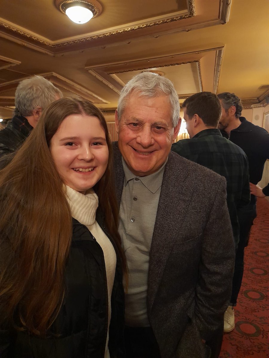 Nancyfrancesfox's tweet photo. Sondheim's Old Friends was incredible @GielgudTheatre Thank you Cameron Mackintosh you are truly inspirational. Hope to work for you one day! @DMTWestEnd @BbmTracey #London #theatre https://t.co/ZskJacBhhn