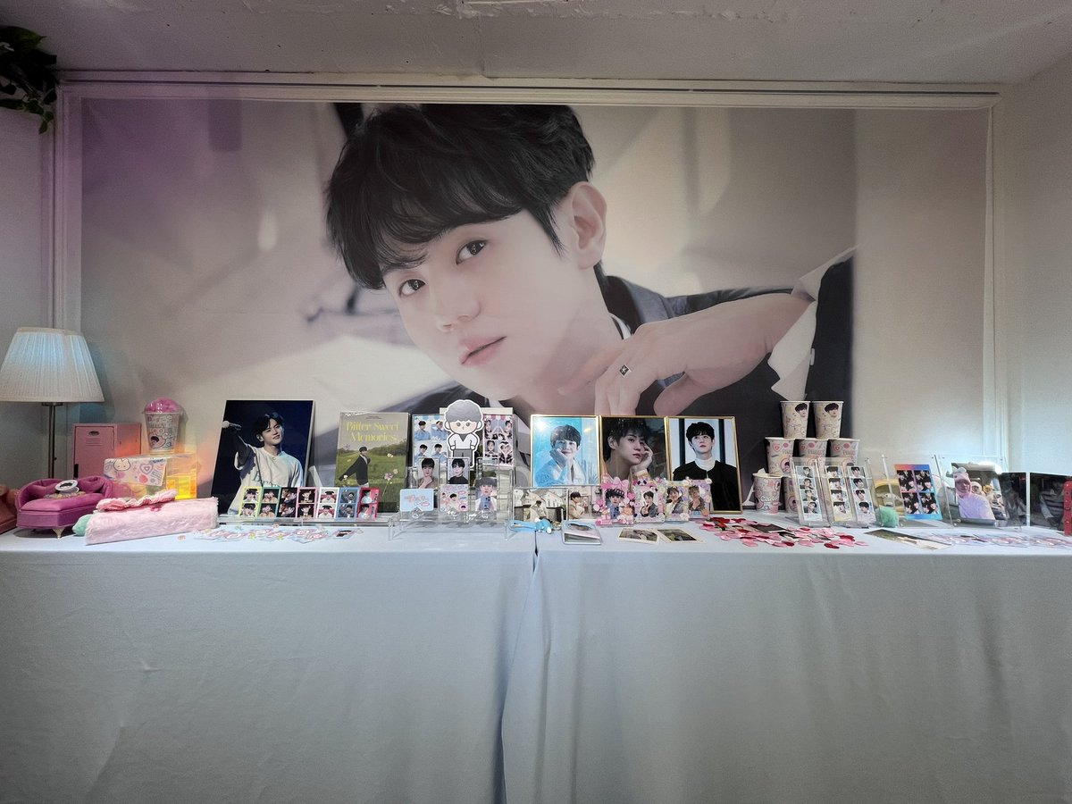 chechilia1016's tweet photo. #요섭이네_코튼캔디샵_놀러와요
선착에 들었는지 선착특전이였던 그립톡까지~👍 마카롱도 너무 귀여워서 못 먹을것같음~ https://t.co/VTc1HqHzlR