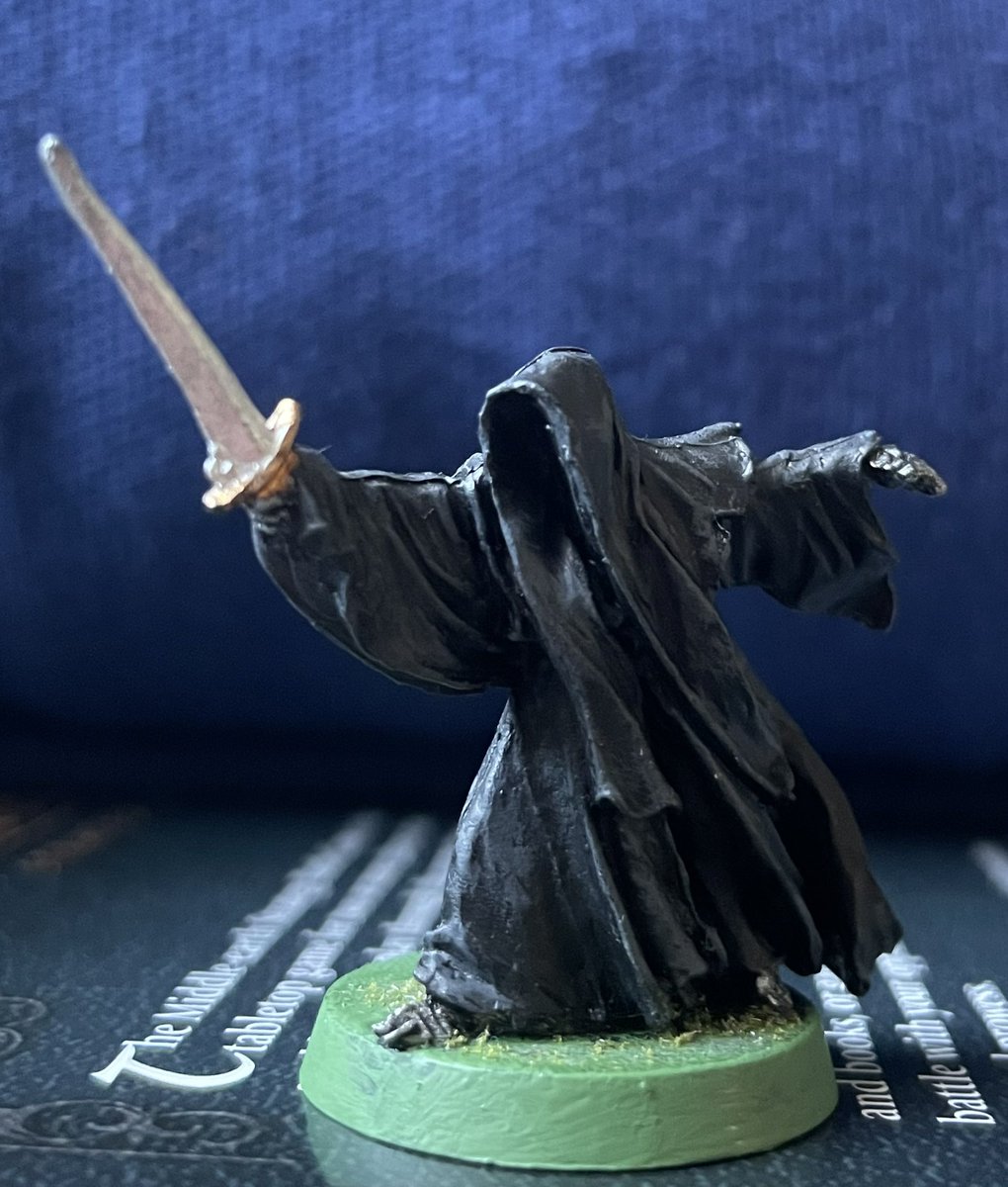 Cob_Wargaming's tweet photo. I hardly painted a thing in 2023, so to ease my self back in to painting in 2024 I started with something easy! Re-paint some very chipped #Ringwraiths
#warhamercommunity #Mesbg #Lotr #Minipainting #BlackRiders https://t.co/hTgozPBuso