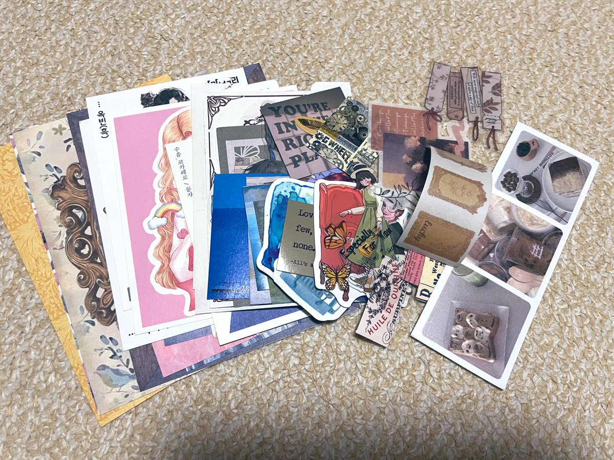 omuraisu0980's tweet photo. 《素材おすそわけ 1/13〆切》
断捨離をかねて素材おすそわけします💓
中身は紙もの、豆本シールや人物ステッカーなどです！
🌟210円便、140円便✖️各1名
🌟94円便✖️10名様前後に当たります

⚫︎個人情報を厳守できる方
⚫︎コラージュ好きとわかる方（懸賞垢はNG）

応募方法はリポストのみでOK！✨ https://t.co/HviziWHuW7