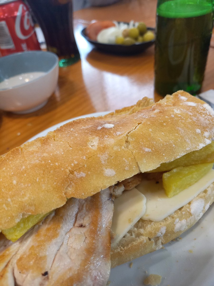 FMazRa's tweet photo. #VicMar en @pobladefarnals playa
Un @CulturaAlmuerzo garantizado.
@pacolonso 
@cacauencorfa 
@PacoPaac 
@Carmelo_vcf 
@manolomata https://t.co/JNy8yht79i