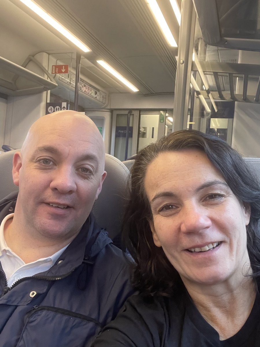 beerleader2's tweet photo. Another day, another train journey. More @BrewDog beery adventures with @paulthebankie #BrewDogging #stampwankers π»π¦ https://t.co/Vw2ytIugeo