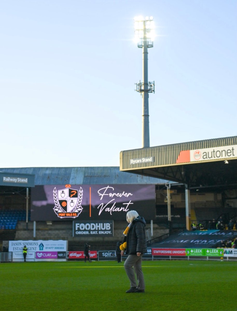 Ashley Cooper & @FrAndrewSwift read the names of Valiants we lost last year. Many I recalled from their funeral when they came to Vale Park for us to pay our respects. All are missed. As a club we celebrate together & we grieve together. We are Port Vale #ForeverValiant #pvfc Cx