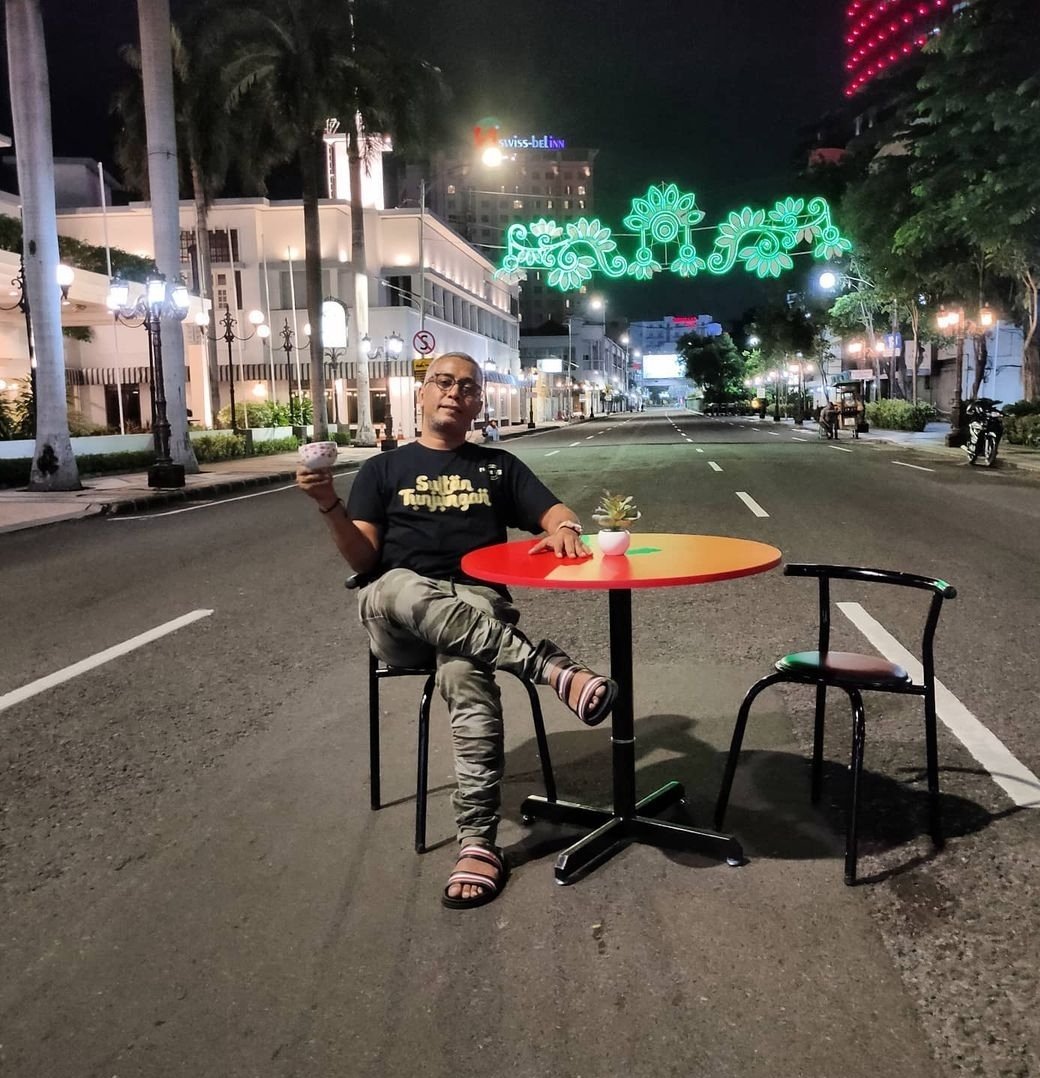 kolamtv's tweet photo. @donopradana Ikilo aku wes g nang trotoar mosok sek salah https://t.co/etTjdwwqRL