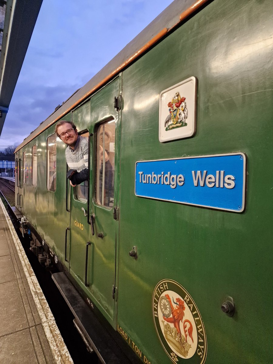 fincra's tweet image. Just a few shots from yesterday's jolly onboard with @HastingsDiesels for their "Surrey Hills Suprise", from Hastings to Guildford via Hayes (Kent) and London Blackfriars. 

@Coast_Conductor was looking after 1st Class.

#class201 #Thumper #railtour