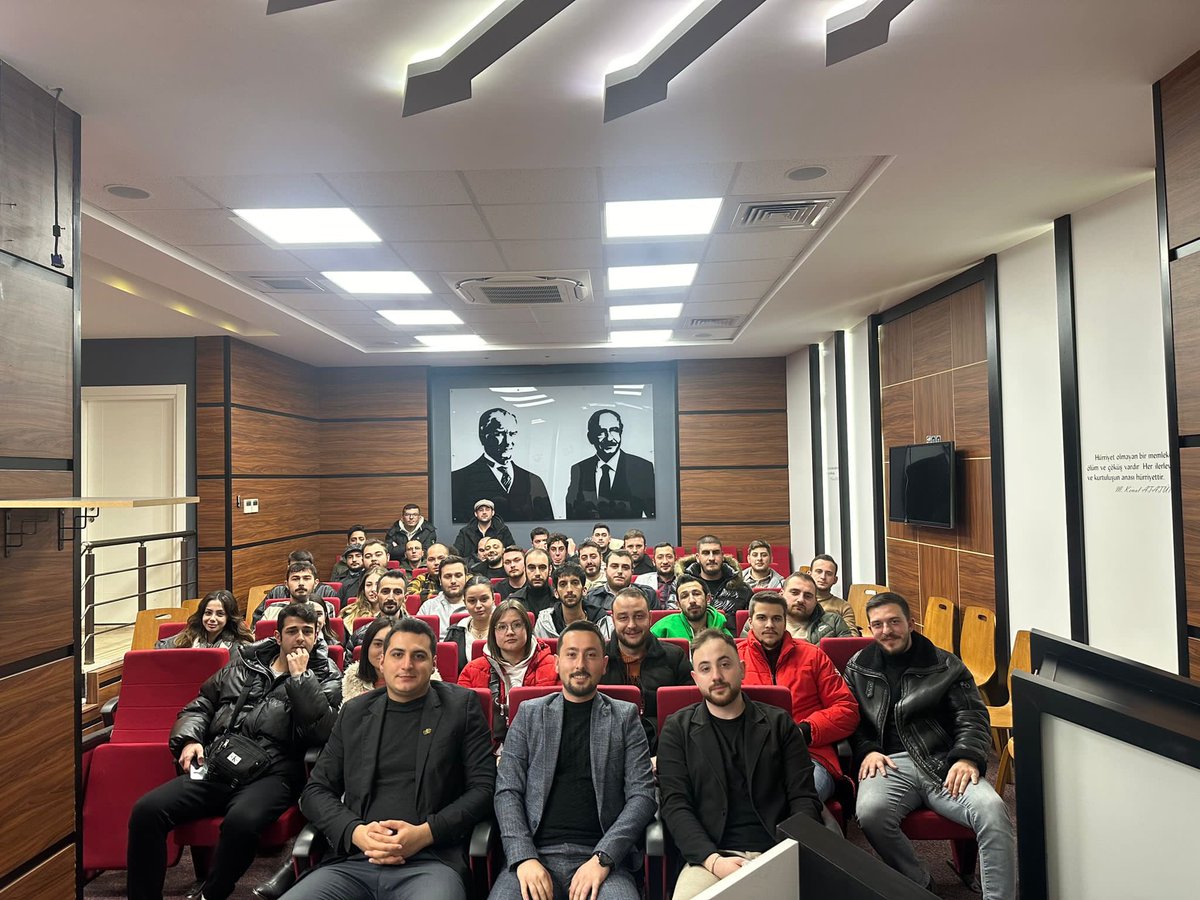 CHP Sakarya Gençlik Örgütü İl Başkanlığına ataması yapılan, 
İbrahim Faruk DEMİR’e yeni görevinde başarılar dilerim.
.
.
.
#Atatürk #Chp #Chpgençlik #Seçim #Sakarya #Adapazarı #Serdivan #Erenler #Kocaali #Karasu #Ferizli #Söğütlü #Taraklı #Geyve #Pamukova #Arifiye #Sapanca