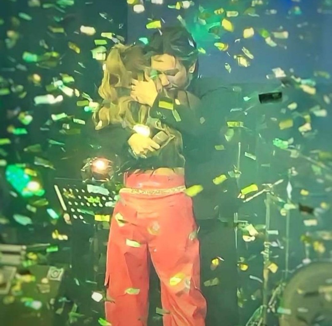 joannubas39's tweet photo. Hoping to see another power hug tonight 

TheASTOUNDINGDUOinPALO

JmielleSerenadesLeyte
#JMIELLE https://t.co/IsD52PajON