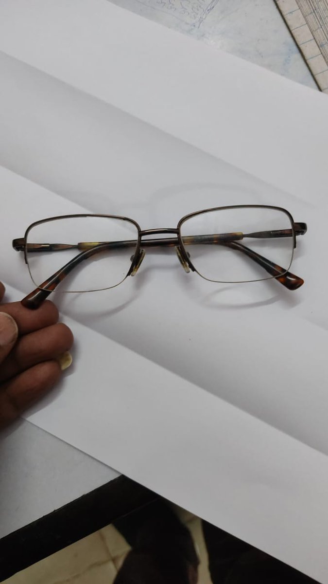deepakthegod007's tweet photo. I want to express my sincere appreciation for the excellent service provided by  Indian Railways on Train 15707. My Father accidentally left his power glass behind, and your staff handled the situation with utmost efficiency and care. .@RPFCR
@RailMinIndia
@AshwiniVaishnaw https://t.co/rAeyqMz90V