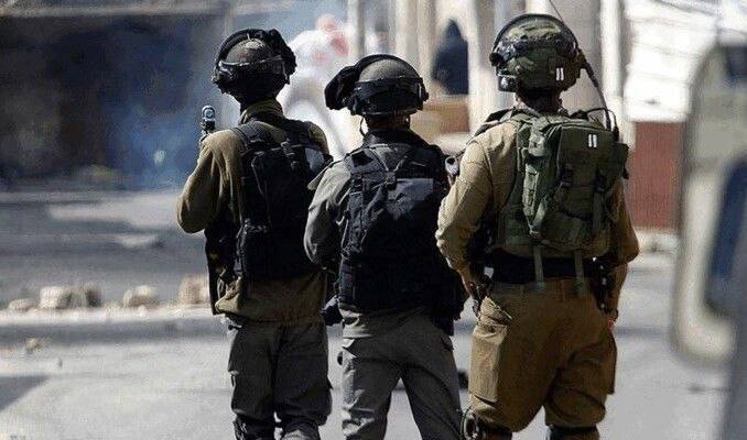 plomoteams's tweet photo. Les #soldats #israéliens ont #volé environ #24,5 millions de dollars en #argent, en or et objets de valeur dans la #bande de #Gaza_War.
Ils #tuent et #volent qu'elle morale...
Ahh c est dans les gênes....
Comme la taxe carbone
Comme Madoff
Comme les terres https://t.co/RyVeNpuedL