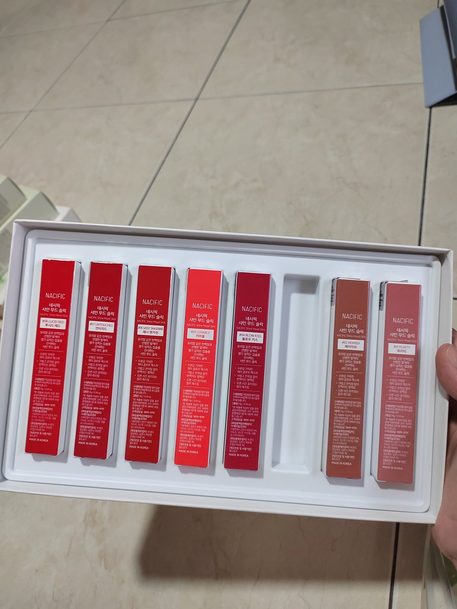 youyoungjae's tweet photo. [WTS] 
Nacific Shine Mood Slick Lip Tint RM20 ea
Nacific Vegan Lip Glow RM15 ea

Brand new &amp; sealed
Shipping add RM6

#lipstick #liptint #pasarskz #pasarstraykids #straykids https://t.co/ChXBGzGdia