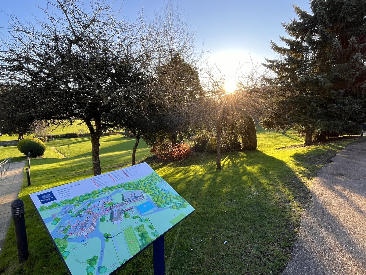 BenEvan87408903's tweet photo. What a glorious day @WindleshamTweet to welcome back our boarders and to kick start the spring term. We can’t wait to see everyone- we have a lot to look forward to over the next 10 weeks! #prepschool #boarding #opportunity #kindness #countryprep #creativity #innovation https://t.co/8XKUpSuDgz
