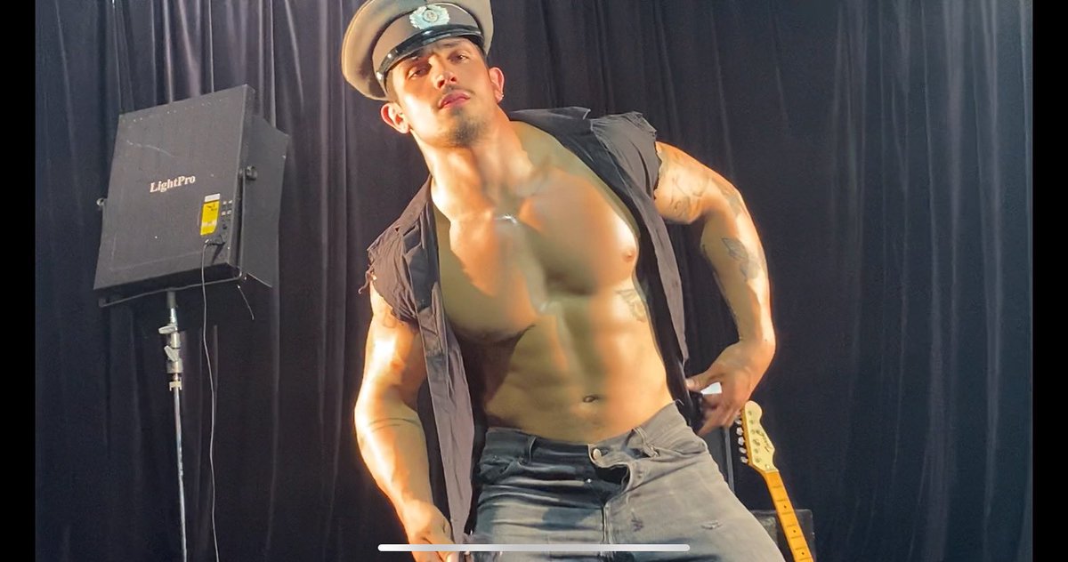 From the archives ♥️🎸

instagram.com/manuelkornisiuk