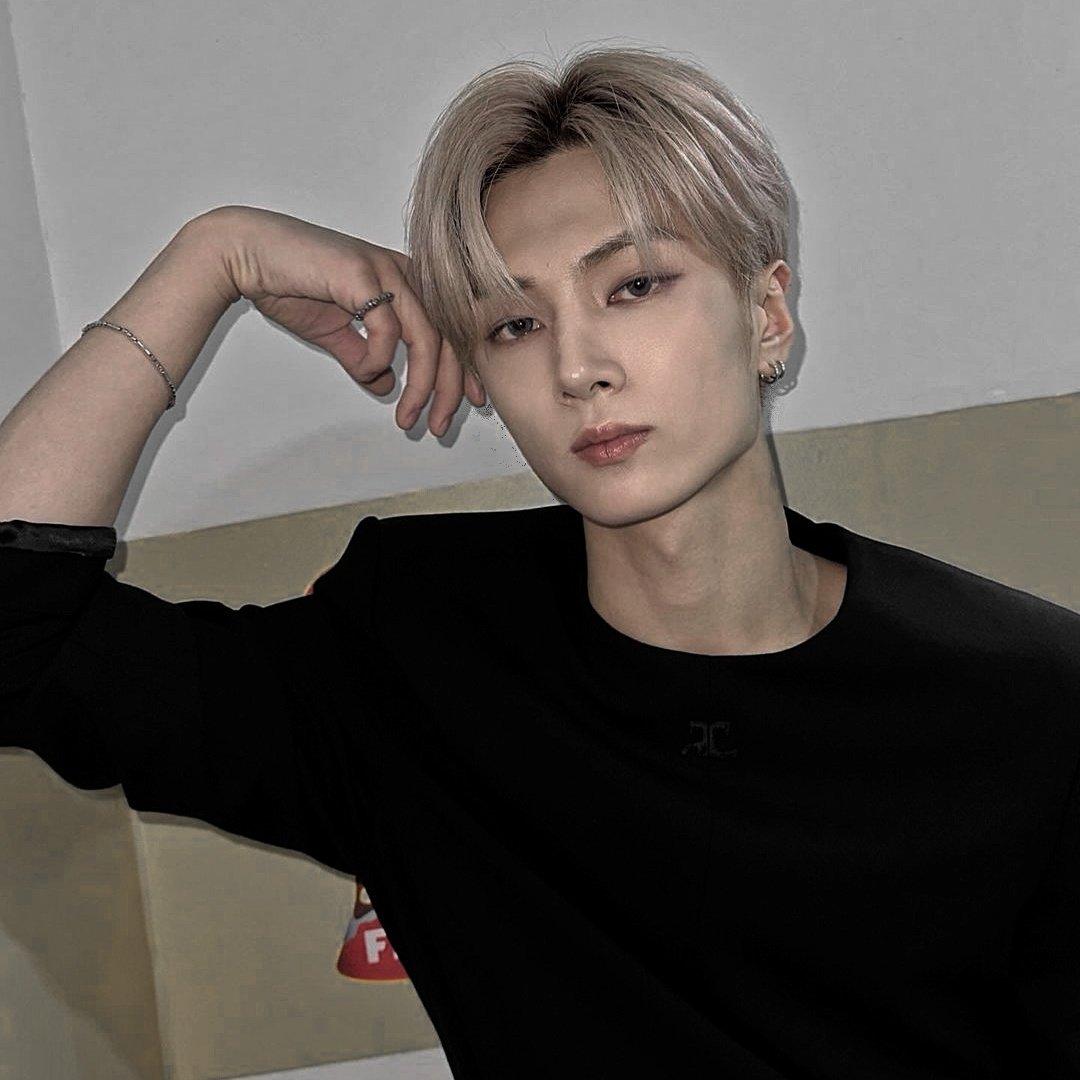 ASTRLAUX) / Posts / X