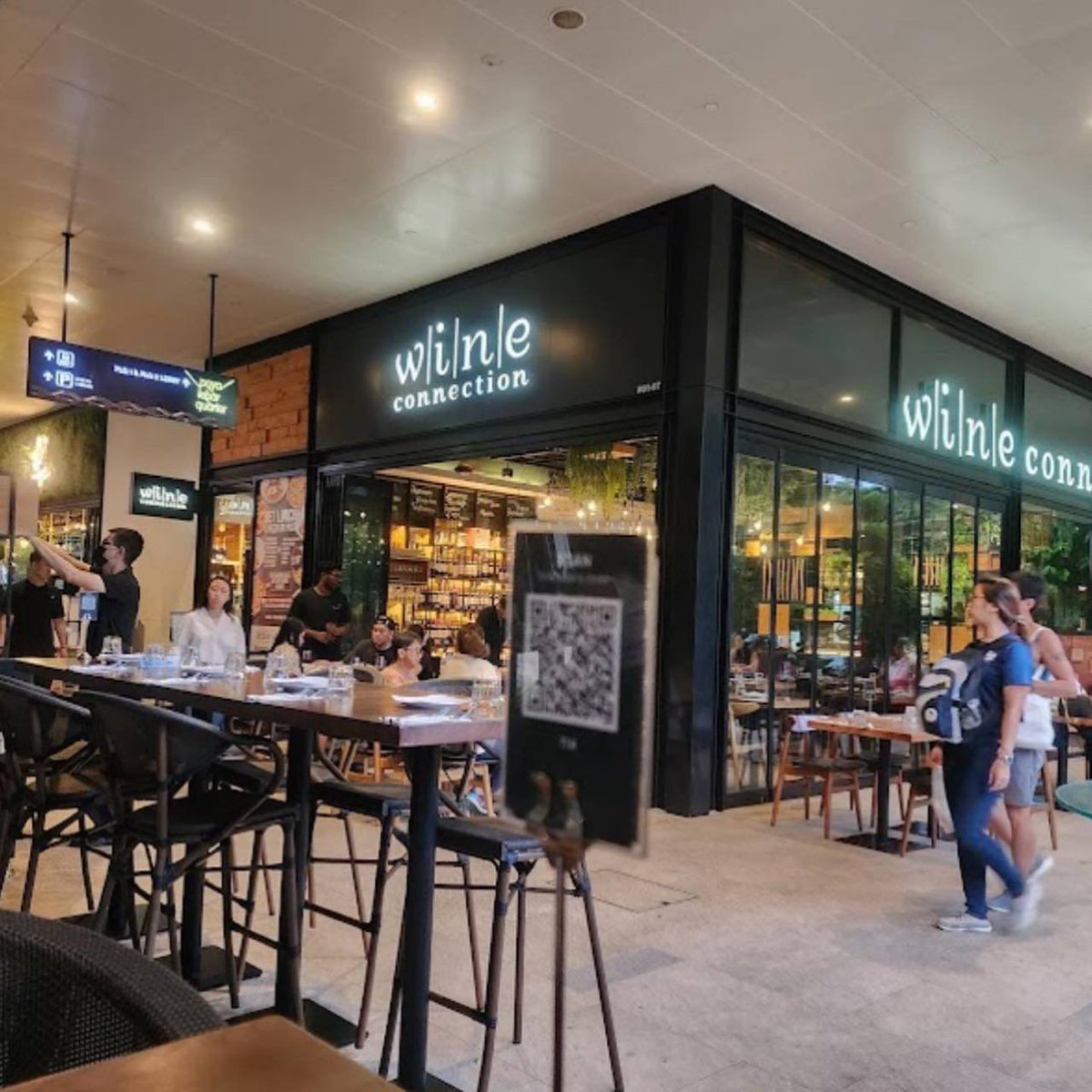 OhFoodylicious's tweet photo. 📍Wine Connection Bistro

This restaurant &amp; integrated wine shop, set in a sophisticated yet casual décor, which can fill up to 103 guests both indoor &amp; al fresco! Serving a classic western menu &amp; exclusive selection of over 150 wines imported directly from vineyards worldwide. https://t.co/xZRqywf9as