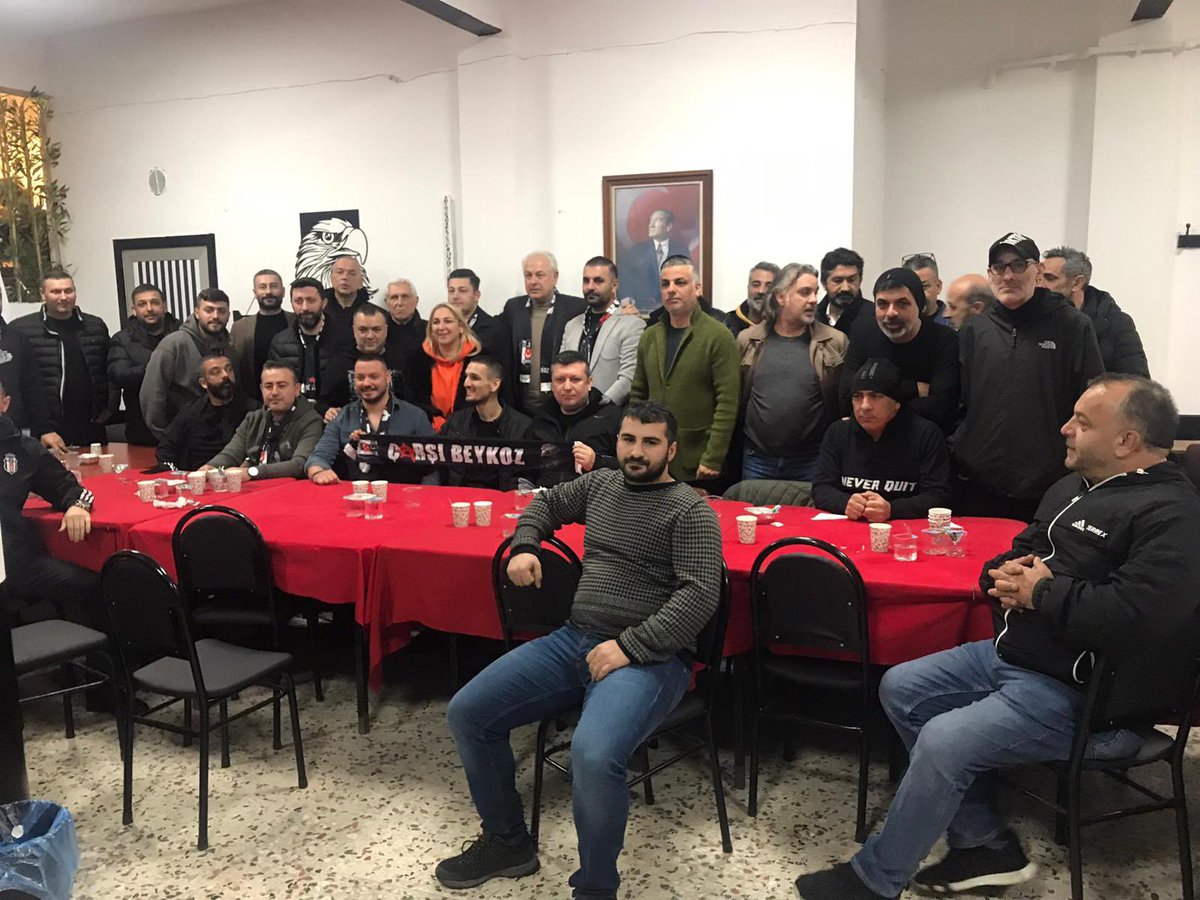 Beykoz’ lu  Beşiktaşlılar olarak sayın Alaattin Köseleri derneğimizde ağırladık. <a href="/tugrul1903/">Tuğrul ¹⁹⁰³</a> <a href="/aykutokalak1903/">Aykut Tokalak</a> <a href="/tgydemir/">turgay demir</a>