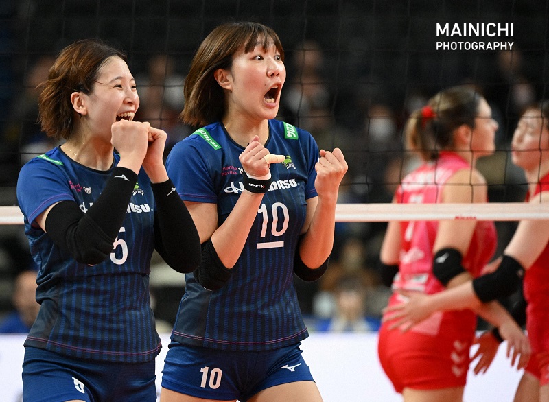hirakawa_photo's tweet photo. #バレーボール の #Vリーグ が、7日も照葉積水アリーナでありました。#久光スプリングス 対 #デンソーエアリービーズ の試合はフルセットまでもつれ込み、久光が勝利しました。
#VLEAGE #volleyball #目撃せよ
#強く・美しく・ともに #大竹里歩 #中島咲愛
試合の写真特集→https://t.co/rHug2UKKyF https://t.co/hhShRVwM2i
