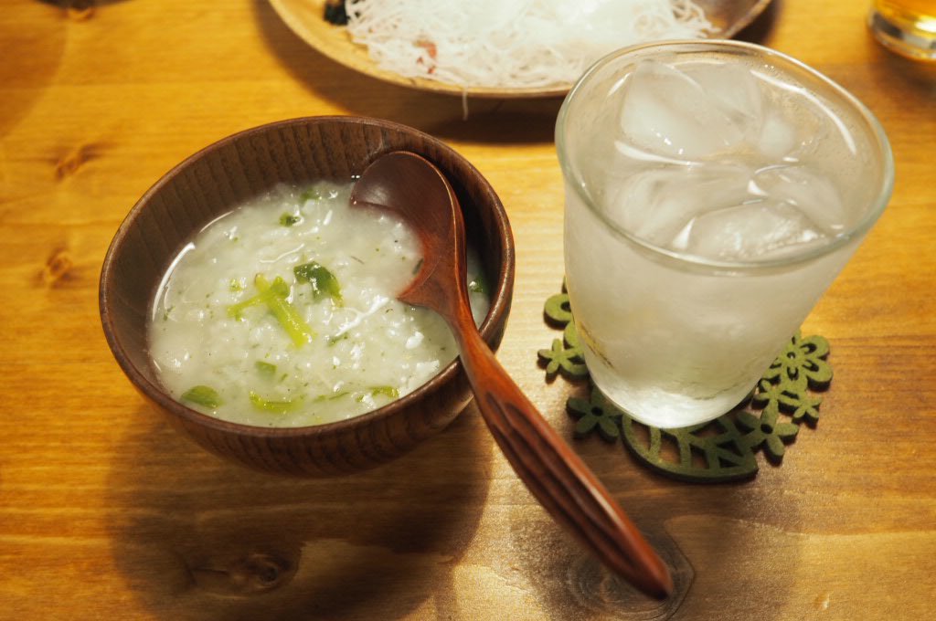 hamakaze_uber's tweet photo. 七草粥と
黒霧ハイボールで始めます https://t.co/i8vdILpD5O