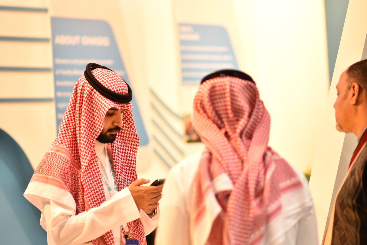 Rals2030's tweet photo. لحظات مميزة من الموسم الخامس لـ
#ملتقى_الموارد_البشرية_والاستقدام
شركة غاسق للتشغيل والصيانة
استقبلت في جناحها زوار المعرض وقدمت لهم العديد من الخدمات المتميزة طيلة أيام الملتقى
#HRALS23
#الرياض
#السعودية
#RiyadhExpo2030 https://t.co/ZKpR6VliIf