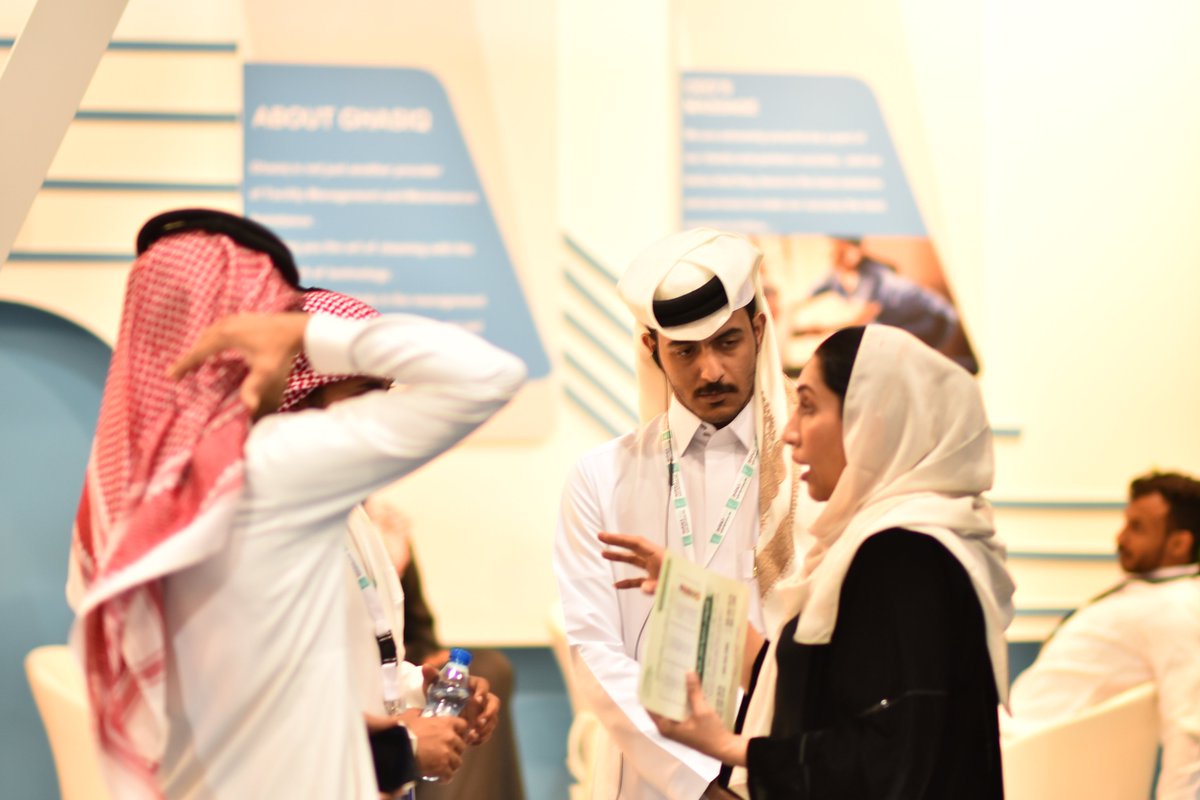 Rals2030's tweet photo. لحظات مميزة من الموسم الخامس لـ
#ملتقى_الموارد_البشرية_والاستقدام
شركة غاسق للتشغيل والصيانة
استقبلت في جناحها زوار المعرض وقدمت لهم العديد من الخدمات المتميزة طيلة أيام الملتقى
#HRALS23
#الرياض
#السعودية
#RiyadhExpo2030 https://t.co/ZKpR6VliIf