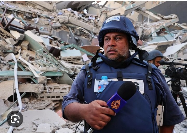 DaleenMaher's tweet photo. Wael Al-Dahdouh, a 53-year-old Palestinian journalist from Gaza.  The occupation killed his wife, son, young daughter, and infant grandson.  Today, the occupation bombed the car in which his son was riding, and another journalist was with him, and they were martyred.#Gaza https://t.co/nyhhISyMOe