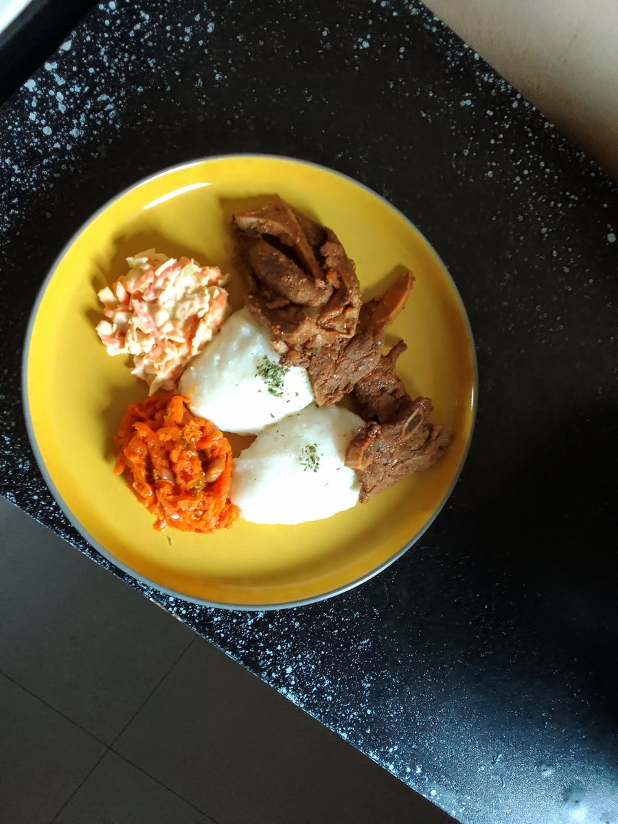 MantombiButhel2's tweet photo. I was sooooo lazy vandag. But i tried cooking akufani.😅😅🍲🥘
#LunchForOne.😋 https://t.co/XpQBguXJ5d