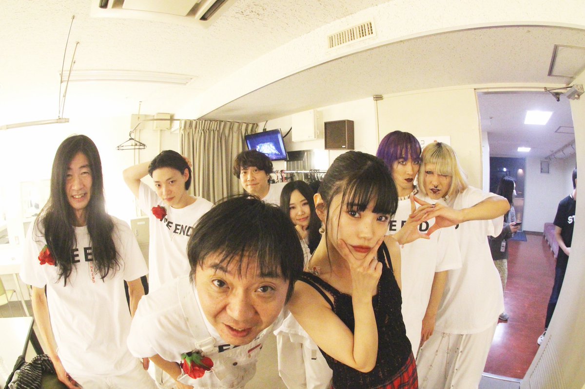 ponzoo_BiSH's tweet photo. @aina_BiSH 末っ子みたいに可愛がられてたアイナちゃんがお姉ちゃんだ！！！！ https://t.co/swhOxPLz9n