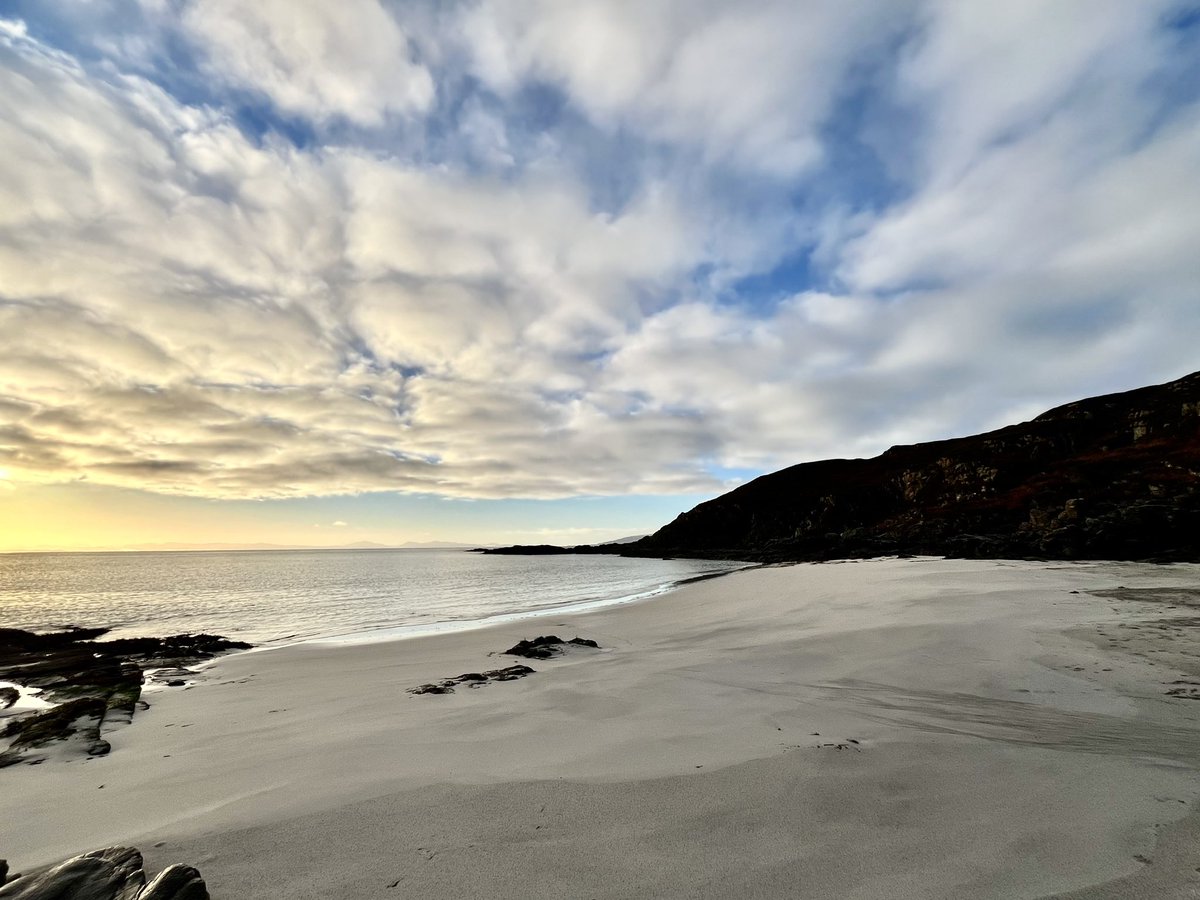 InEilidh's tweet photo. Caught the morning low tide today at #CamasDaraich beach at #PointOfSleat #Skye before the waves cover the white sands this afternoon. Another stunning day - welcome after the stormy weather of recent weeks. https://t.co/jUPq7hlge1