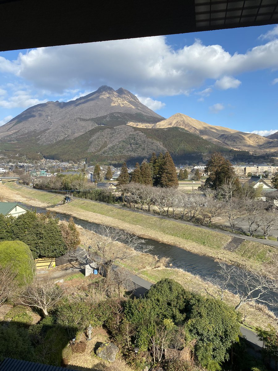 MilanFF14's tweet photo. 2日目のよる！湯布院にきたよー。由布院？どっち？w  お部屋がいぱーいw https://t.co/96tzgIRgTJ