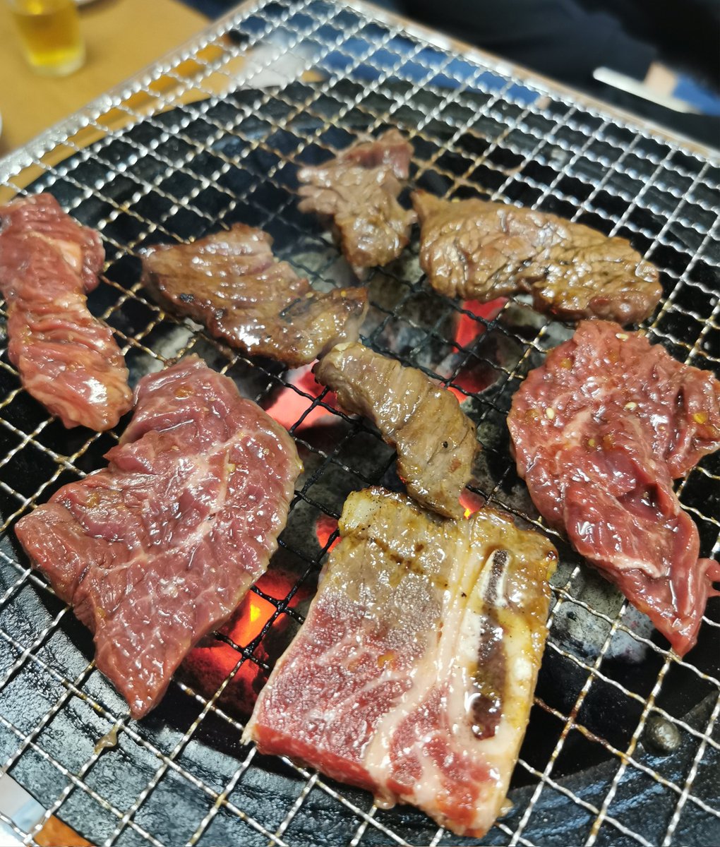 kumada_teddy's tweet photo. やっぱりここには来るでしょ。(笑)
超美味！！
学生時代から通ってます。
もう何年だ？(笑)

#焼肉
#新楽井
#大阪
#鶴橋
#PASOC
#演出テディくまだ
#子役指導テディくまだ https://t.co/qHqs5C88Nu