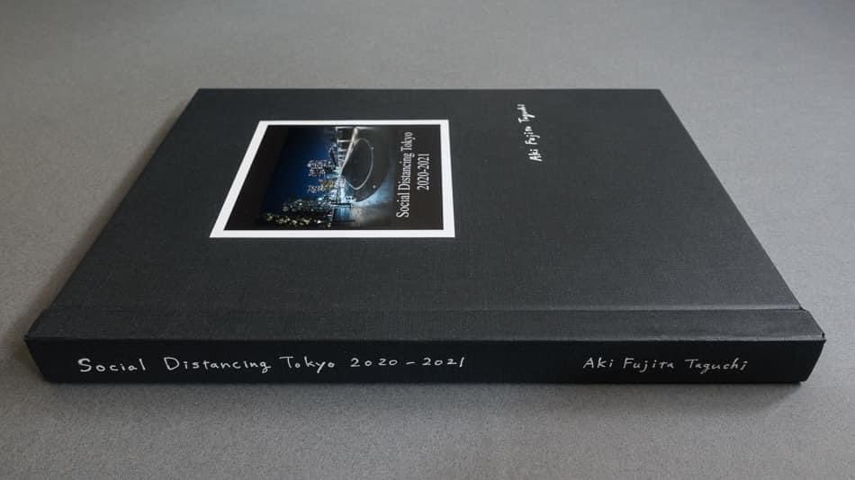 aftphotography's tweet photo. Done!
Handmade photo book 'Social Distancing Tokyo 2020-2021’.
Edition 2.
#soldwork Thank you so much!
Let me know if you want to get one.
Email: contact@aftphotography.tokyo
#iwashere #prints #photobook #thankyou #写真集 #photographer #AkiFujitaTaguchi https://t.co/aBCVCv0igy