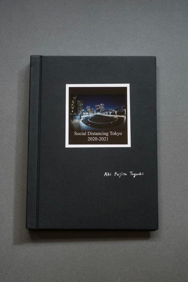 aftphotography's tweet photo. Done!
Handmade photo book 'Social Distancing Tokyo 2020-2021’.
Edition 2.
#soldwork Thank you so much!
Let me know if you want to get one.
Email: contact@aftphotography.tokyo
#iwashere #prints #photobook #thankyou #写真集 #photographer #AkiFujitaTaguchi https://t.co/aBCVCv0igy