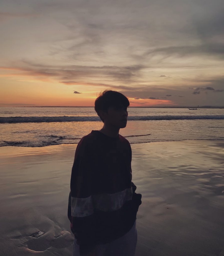 Sun is alone too, but still is shines