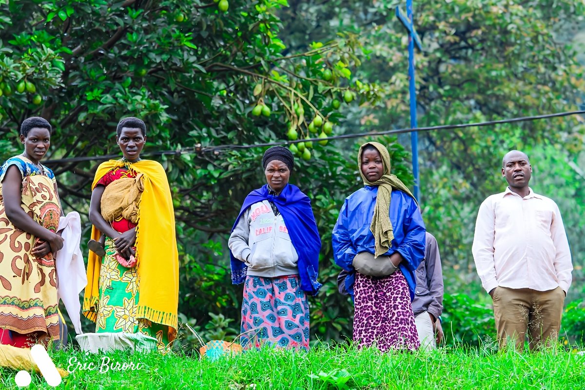 ericbirori's tweet photo. Sending love and peace to all on this blessed Sunday! #HumansOfRwanda #StorytellingArt https://t.co/VsRsAnPRAH
